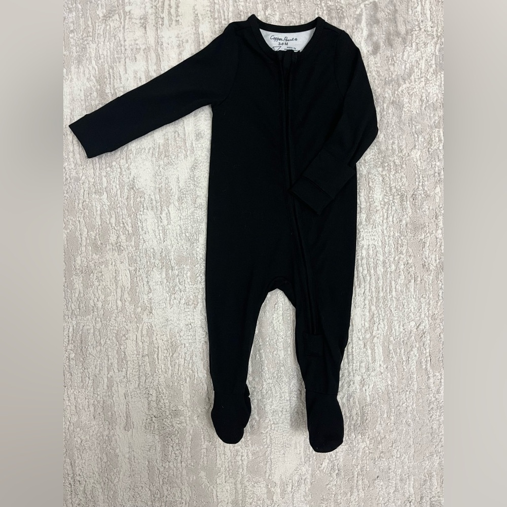 3-6 Copper Pearl Black Footie